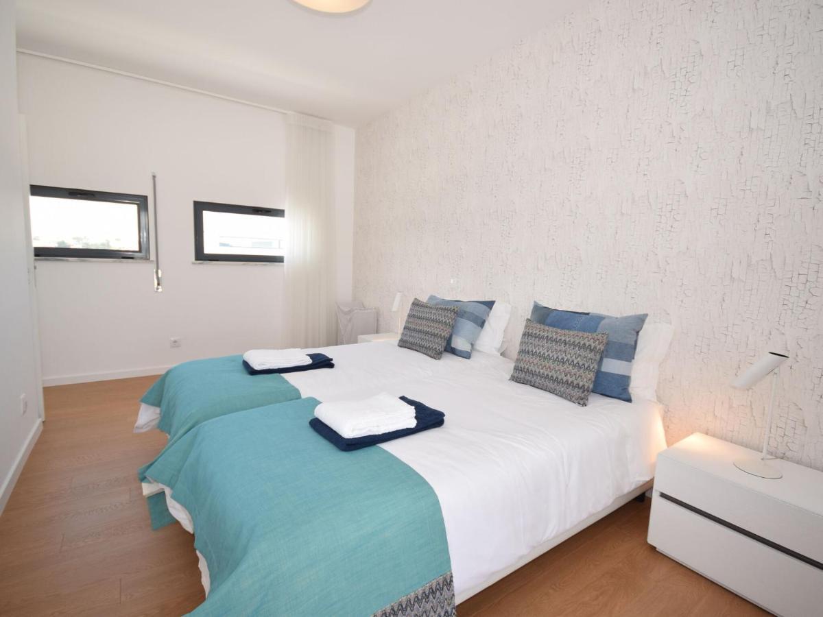 Modern Villa With Private Pool Near The Beautiful Beach Of Foz De Arelho Nadadouro Екстериор снимка