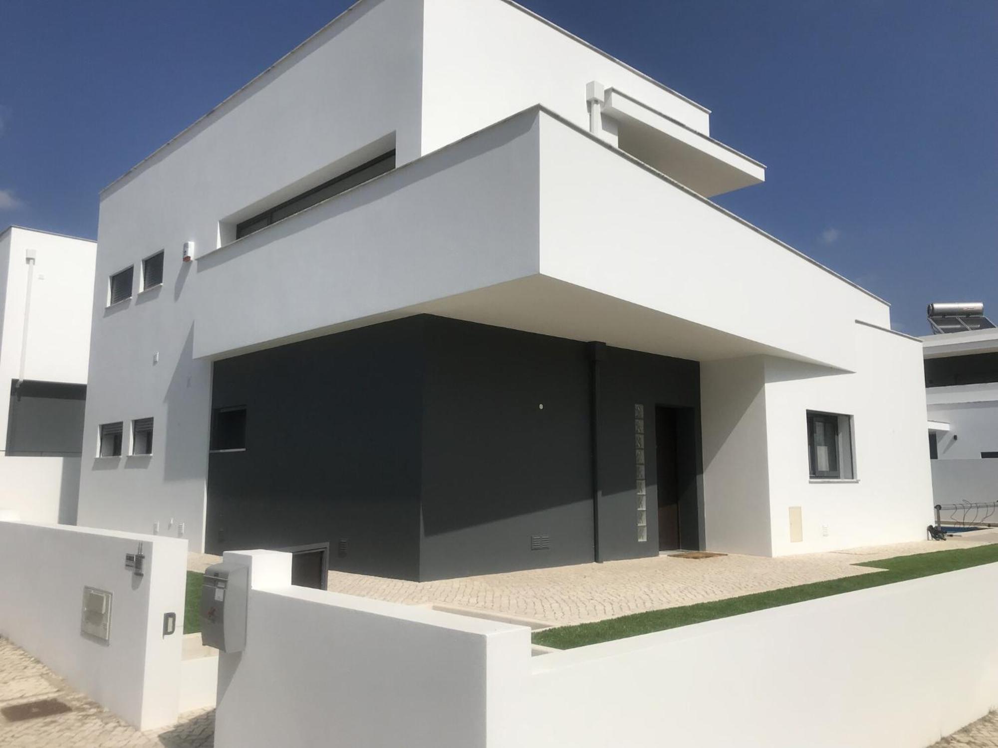 Modern Villa With Private Pool Near The Beautiful Beach Of Foz De Arelho Nadadouro Екстериор снимка